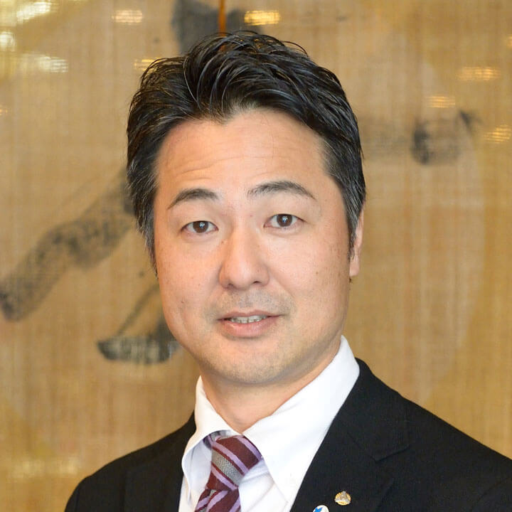 西廣真治 氏