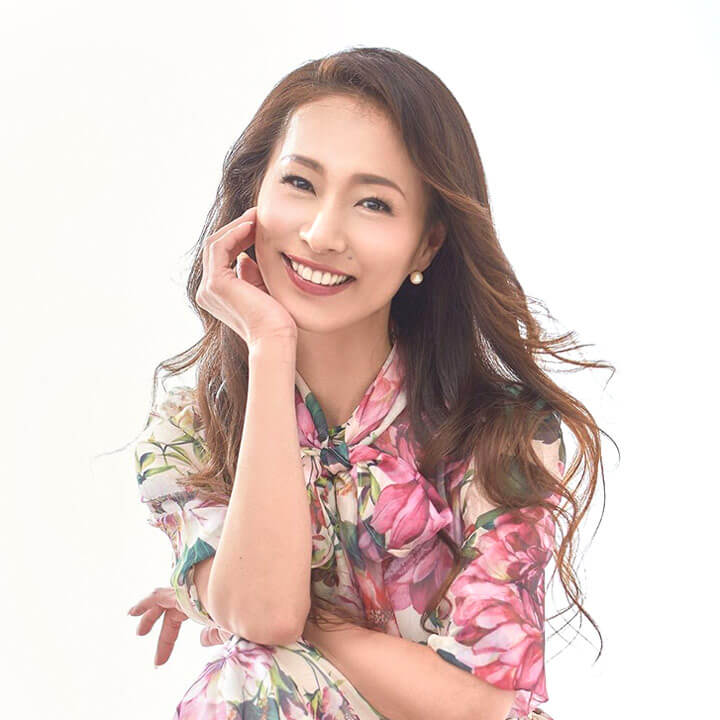 髙山　愛子氏