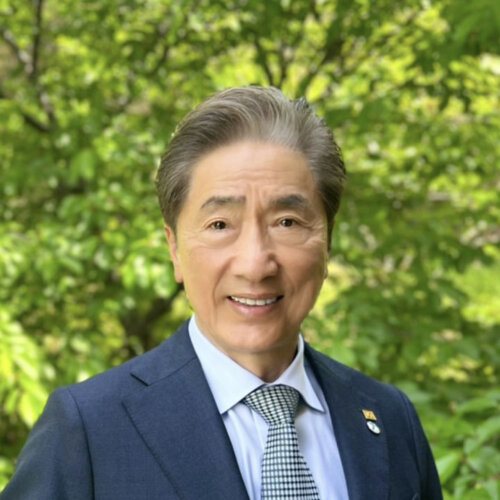 権藤　度夫 氏