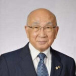 川又 久万 氏