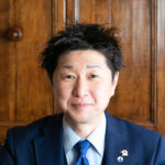 屋舗 剛志 氏