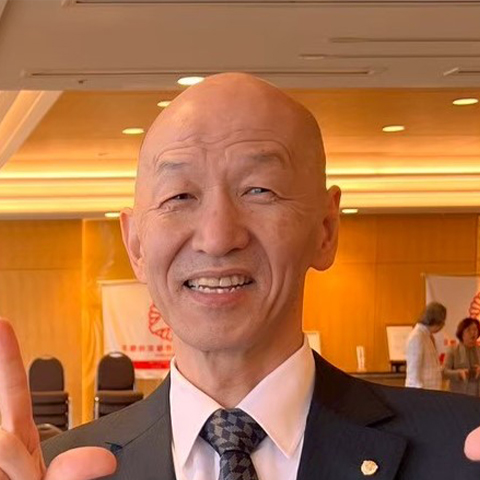 荒尾 和秀氏