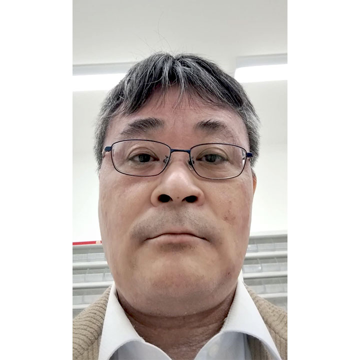 坪井博史氏