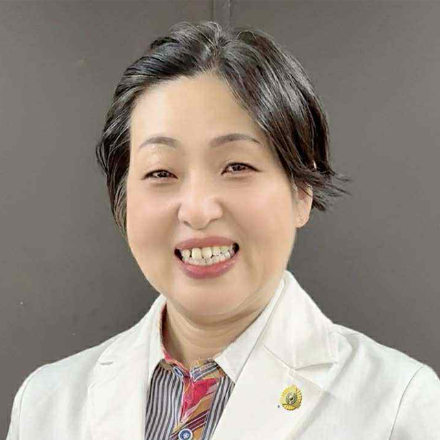 金澤良子氏
