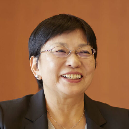 西浦 結香 氏