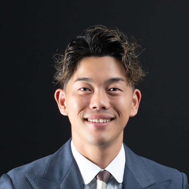 神崎 友輝 氏