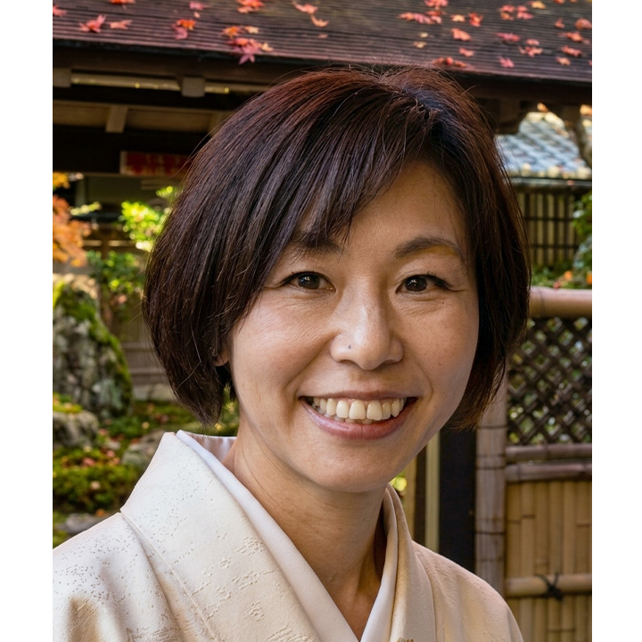 宮越 しをり氏