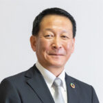 巖本 博 氏