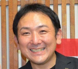 深堀 勝謙 氏