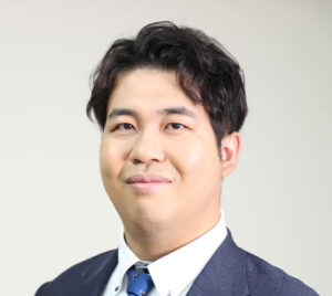 小西 由里子 氏