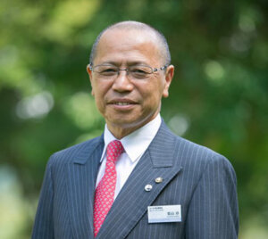 栗山　章氏