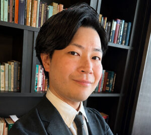 渋谷 亮輔 氏