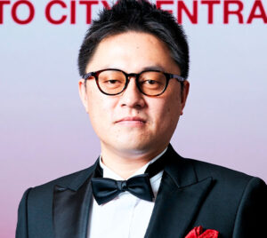 坪内  将吾氏