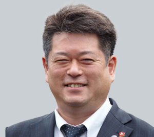 安井義幸氏